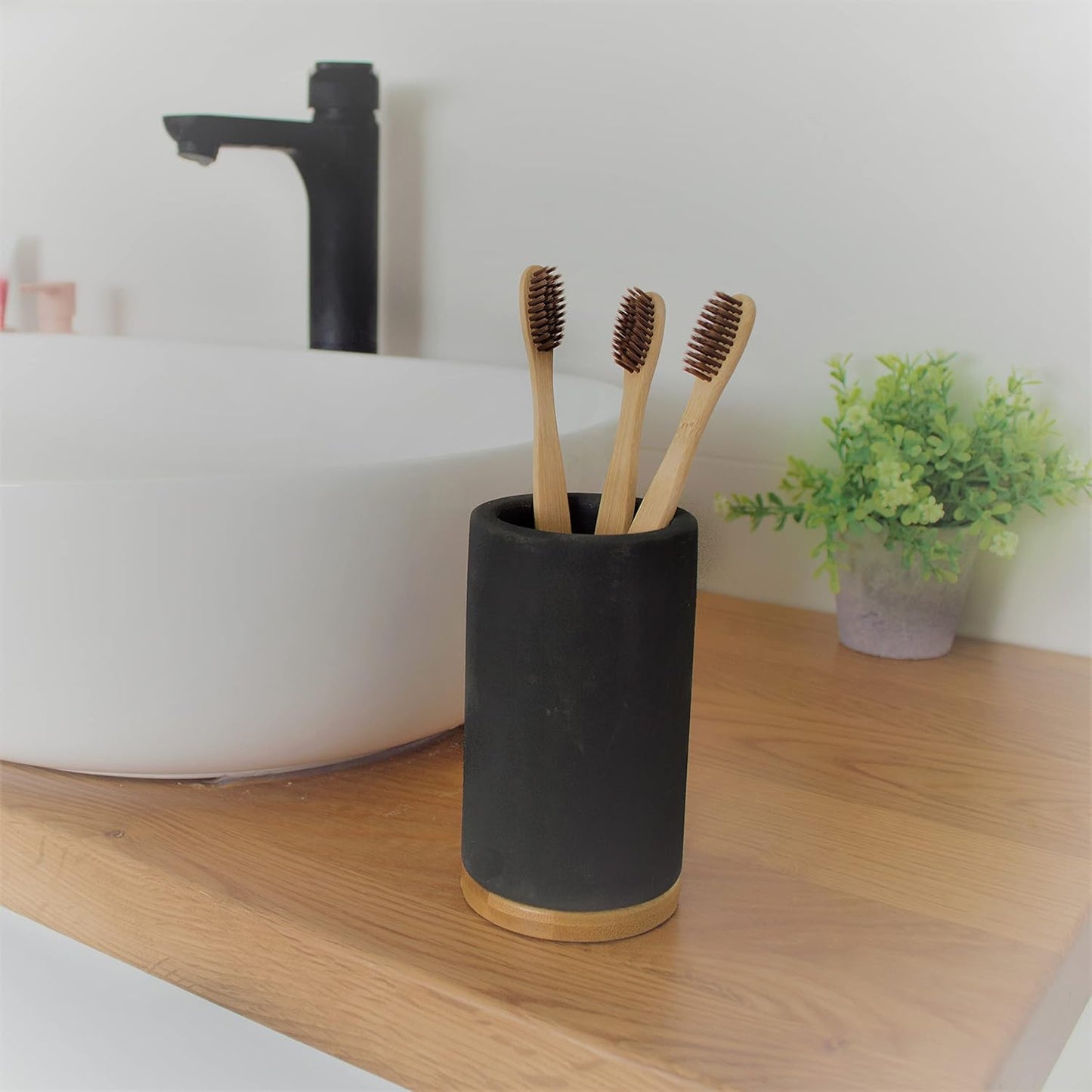 Minimalist Toothbrush Holder